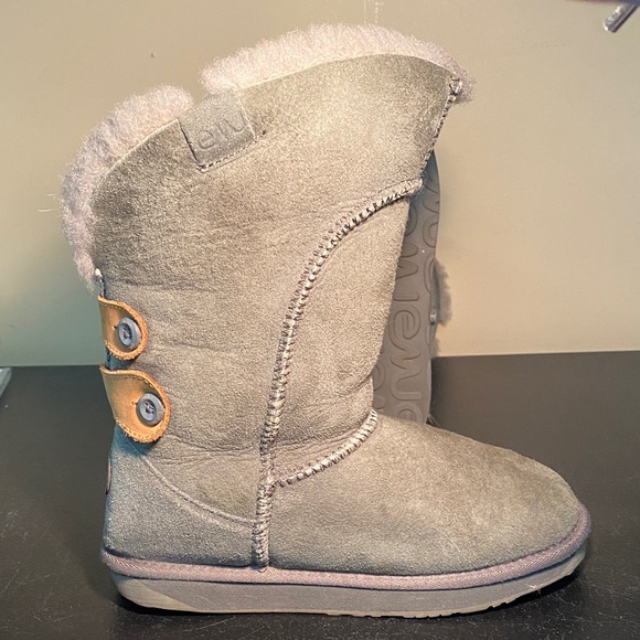 Emu Charcoal Boots with Camel Button Details. Ladies size 6 - Picture 7 of 13